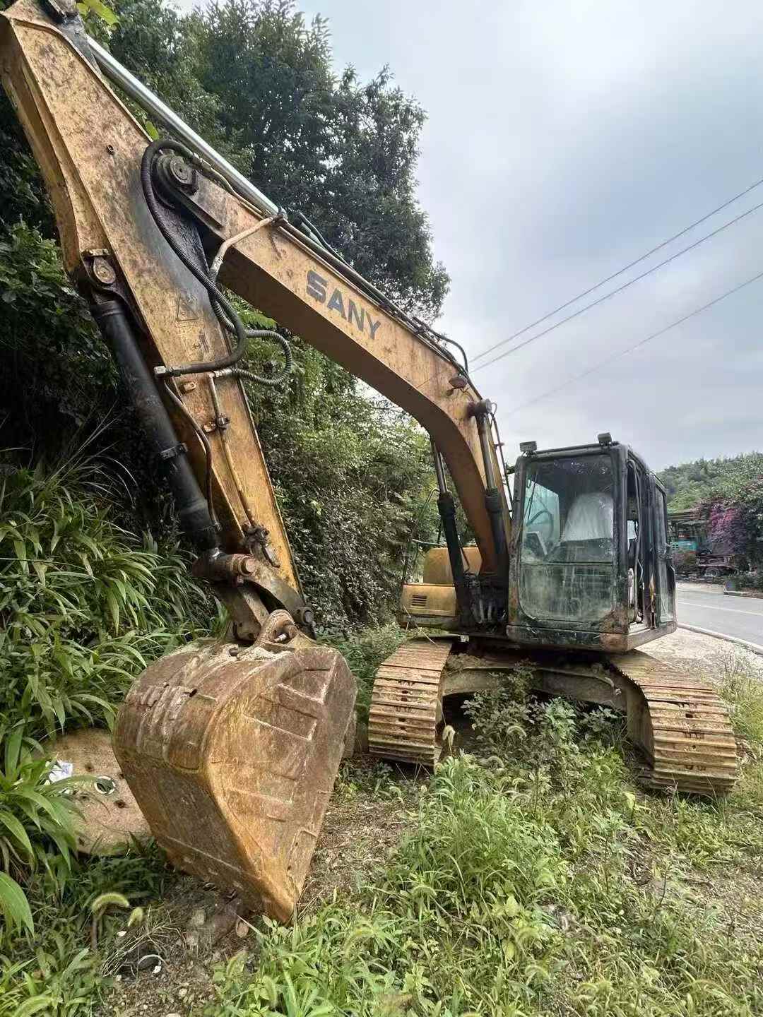Buy Sany SY135 Used Excavator / 4