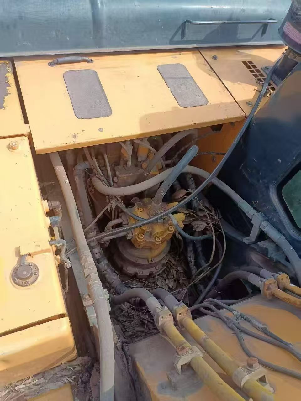 Buy Hyundai R215-7 Used Excavator / 5 Buy Hyundai R215-7 Used Excavator / 5