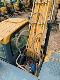Buy Hyundai R225-7 Used Excavator / 8 Buy Hyundai R225-7 Used Excavator / 8