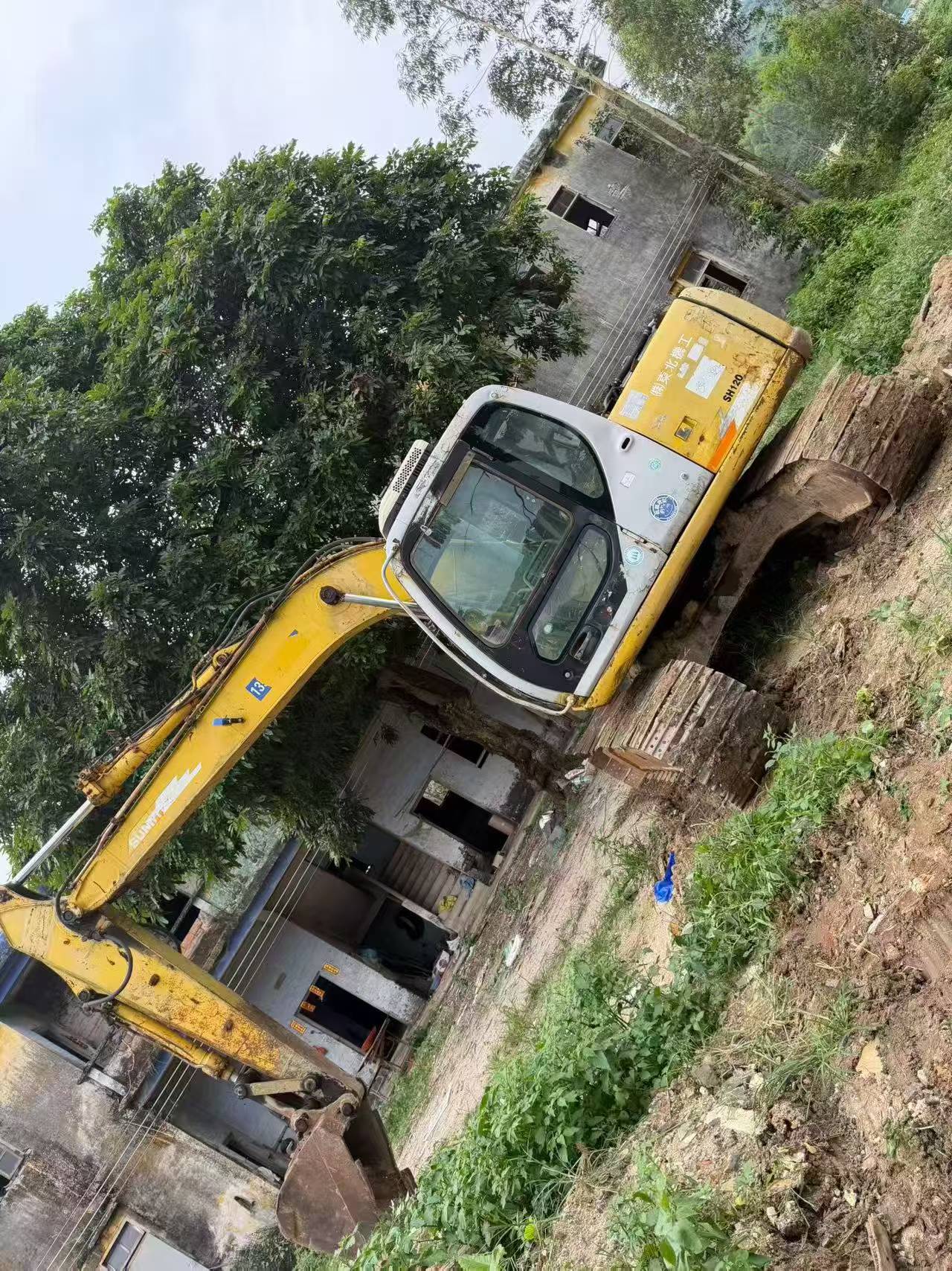 Buy Sumitomo SH120 Used Excavator / 4