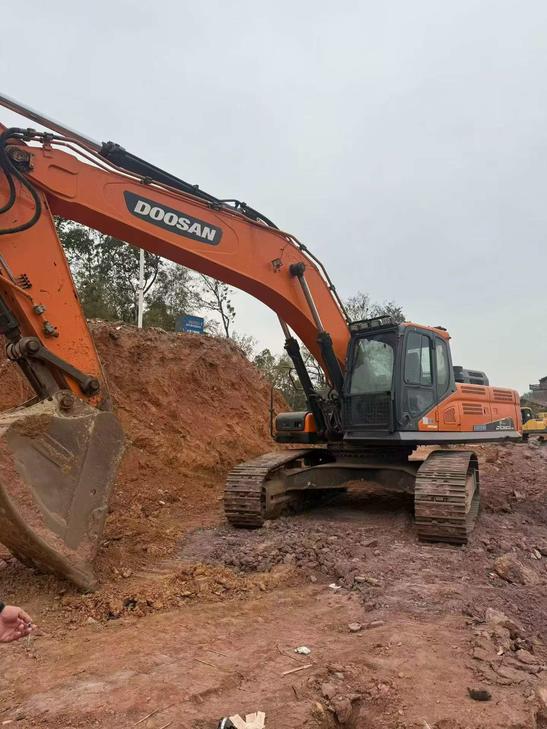 Buy Doosan DX380 Used Excavator / 1
