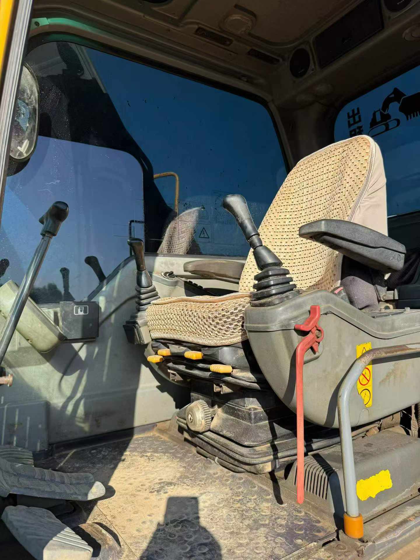 Buy Volvo EC210B Used Excavator / 7 Buy Volvo EC210B Used Excavator / 7