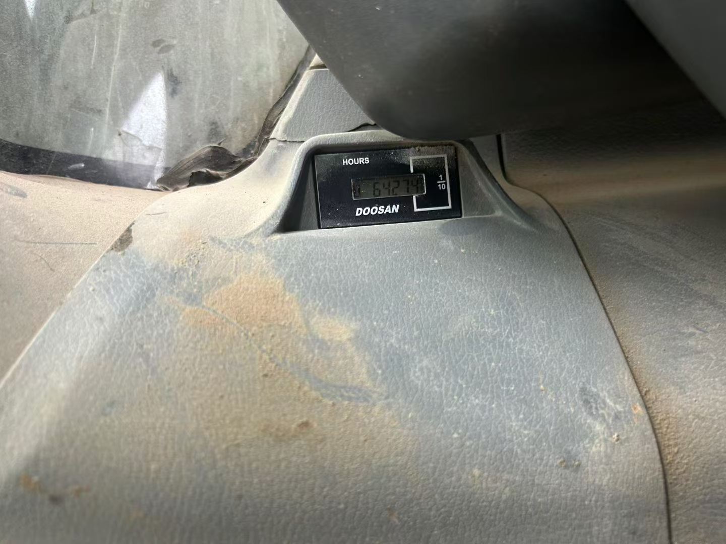 Buy Doosan DX520LC Used Excavator / 7 Buy Doosan DX520LC Used Excavator / 7