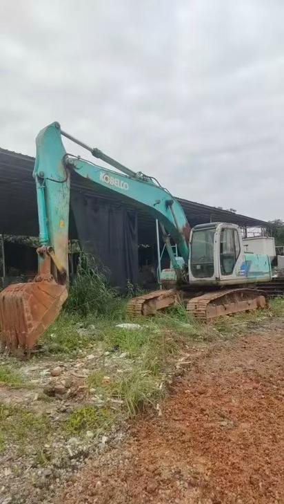 Buy Kobelco SK200 Used Excavator / 1
