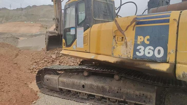 Buy Komatsu PC360-7 Used Excavator / 1