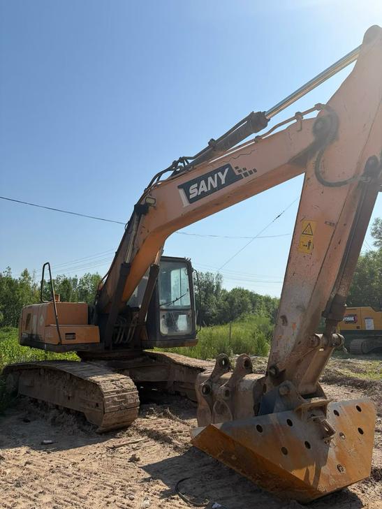 Buy Sany SY205C Used Excavator / 1