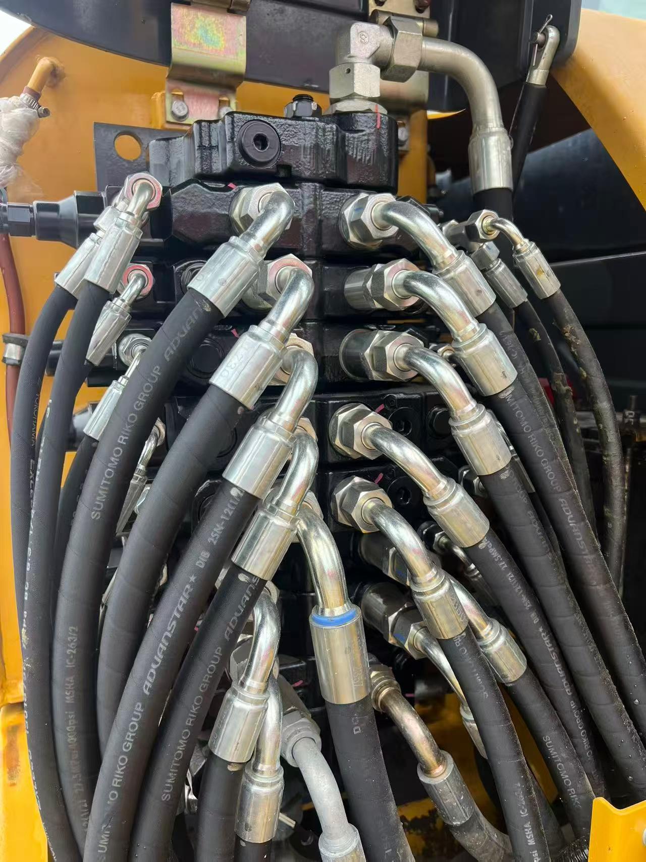 Buy XCMG XE60 Used Excavator / 4