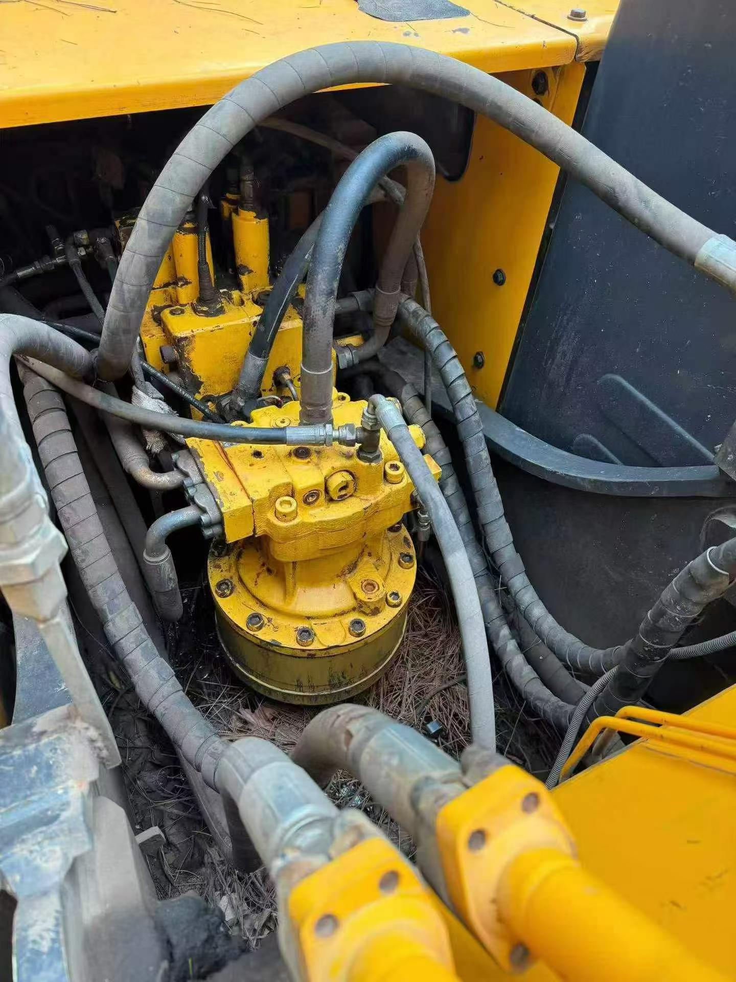 Buy Hyundai R215-7 Used Excavator / 8