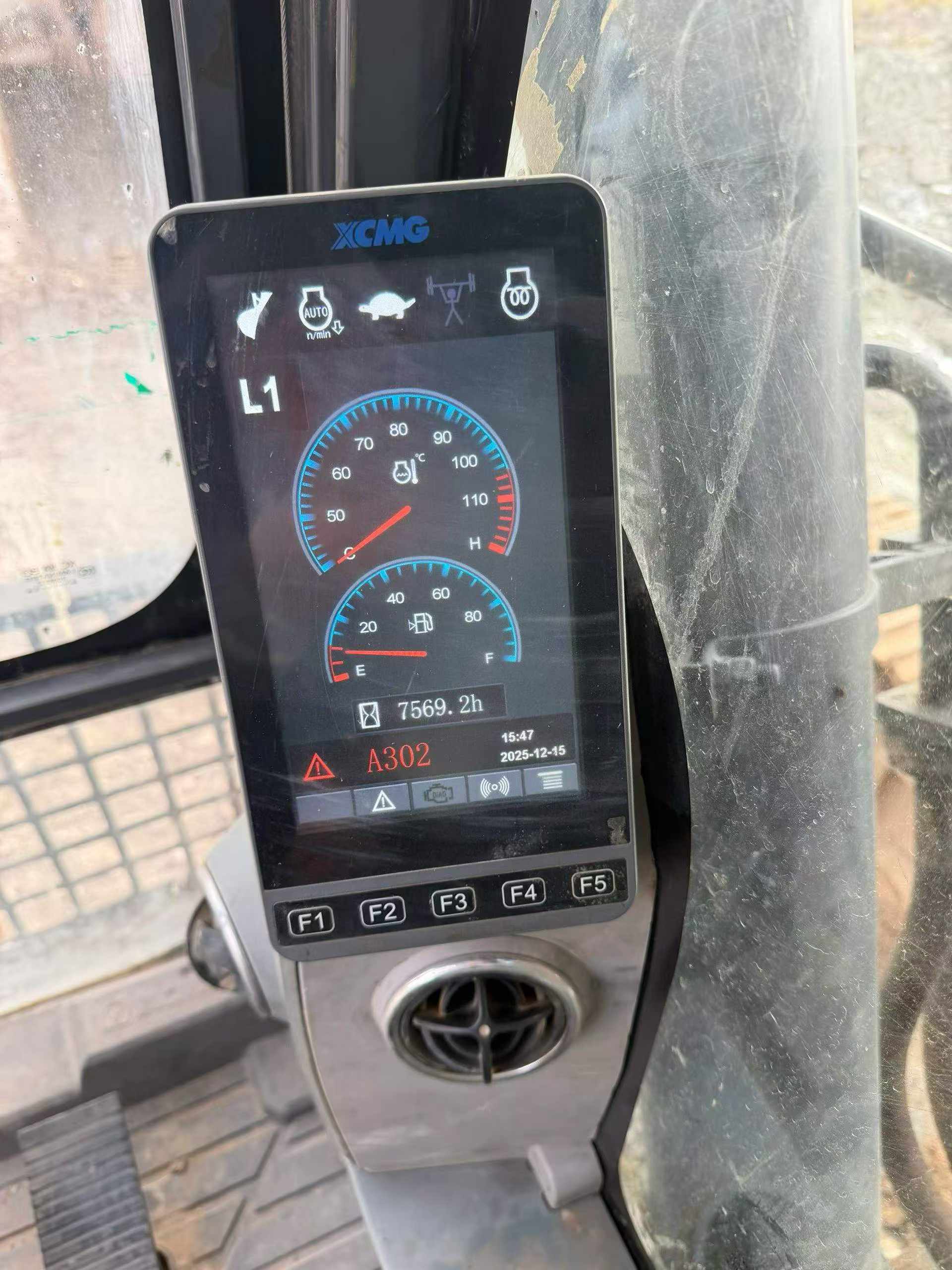 Buy XCMG XE370 Used Excavator / 9