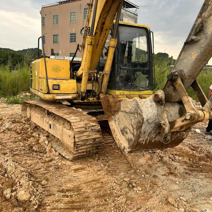 Buy Komatsu PC120-6E Used Excavator / 1