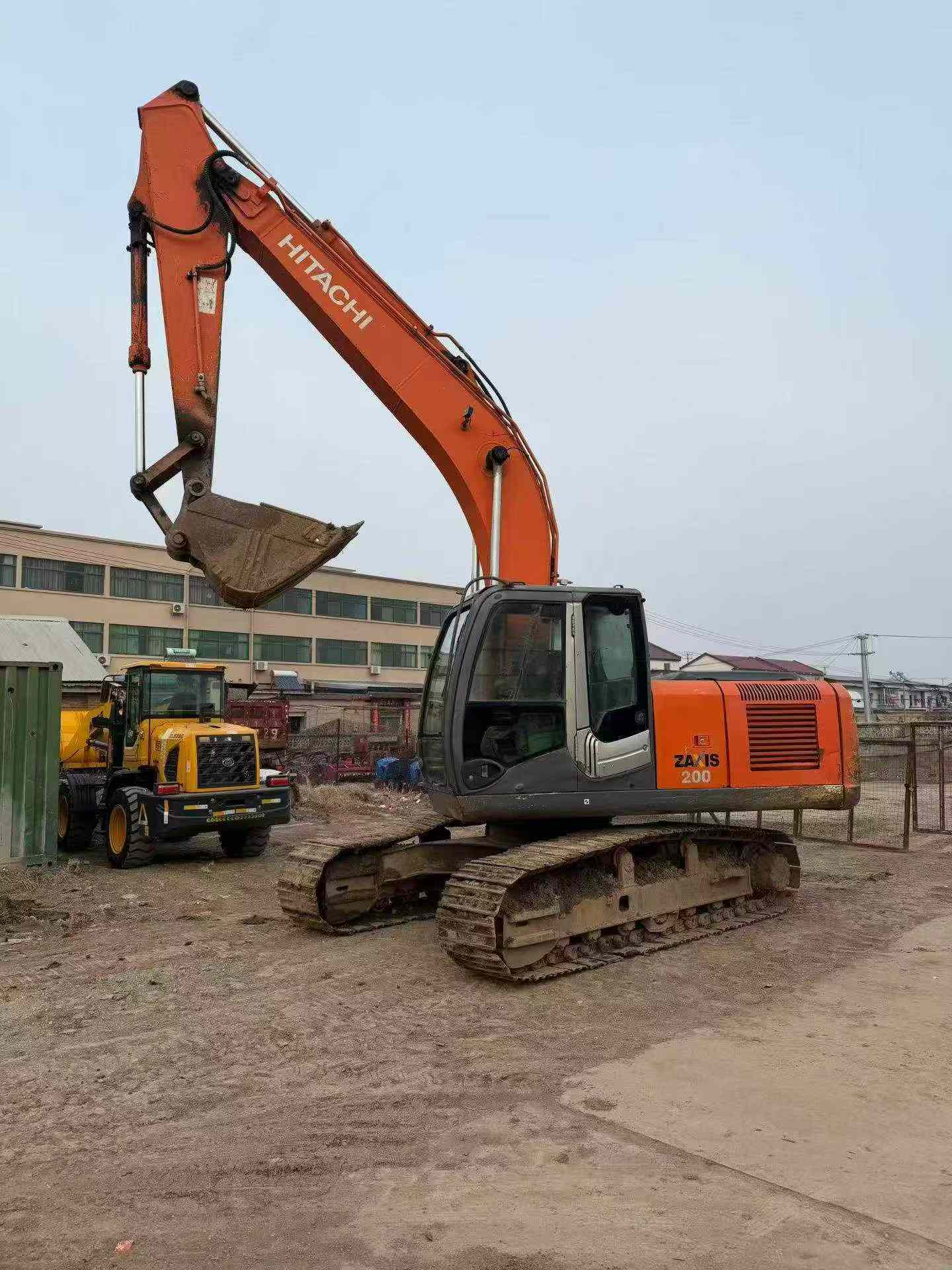 Buy Hitachi EX200-3 Used Excavator / 2 Buy Hitachi EX200-3 Used Excavator / 2