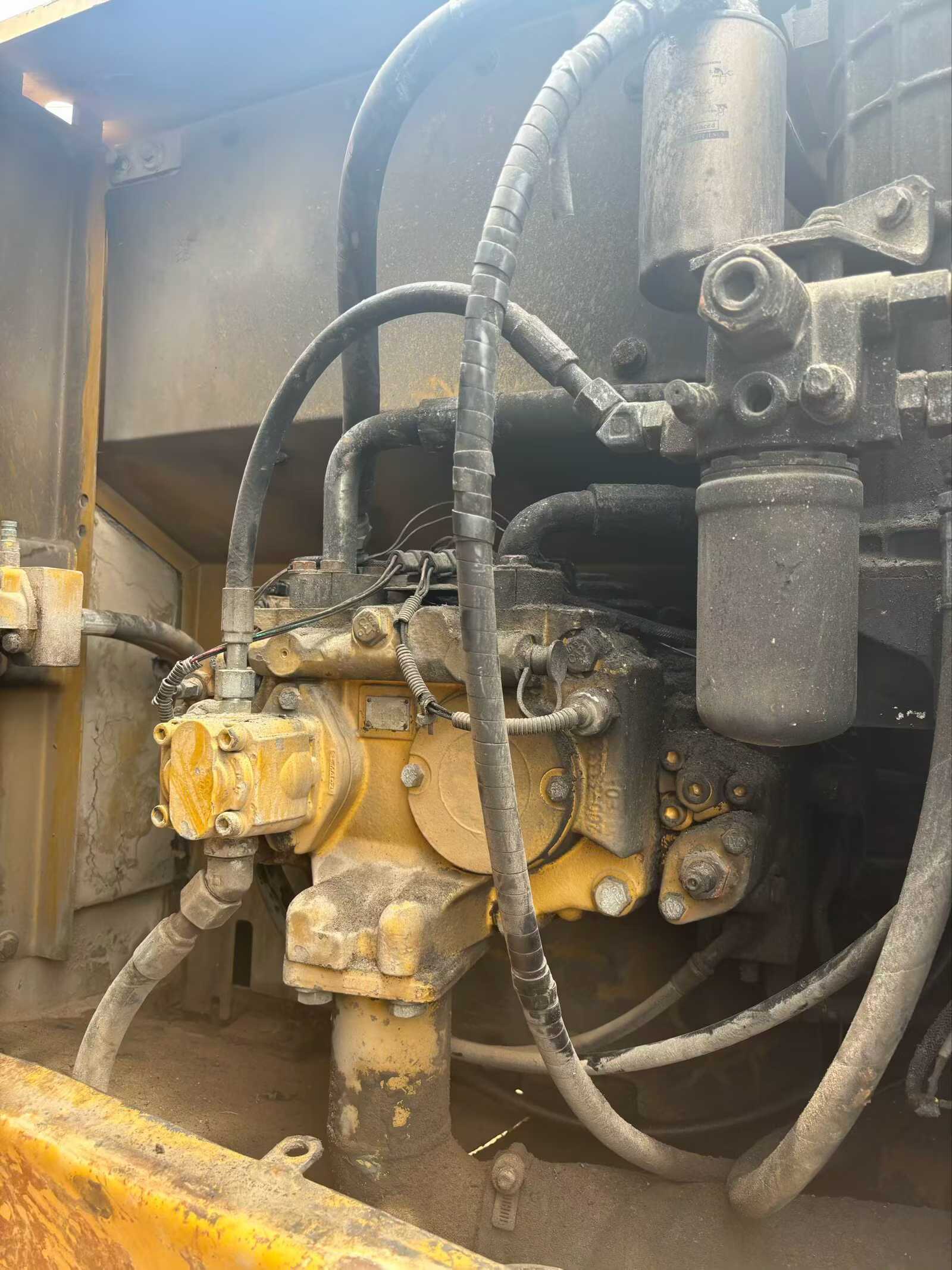 Buy Caterpillar 320D Used Excavator / 5