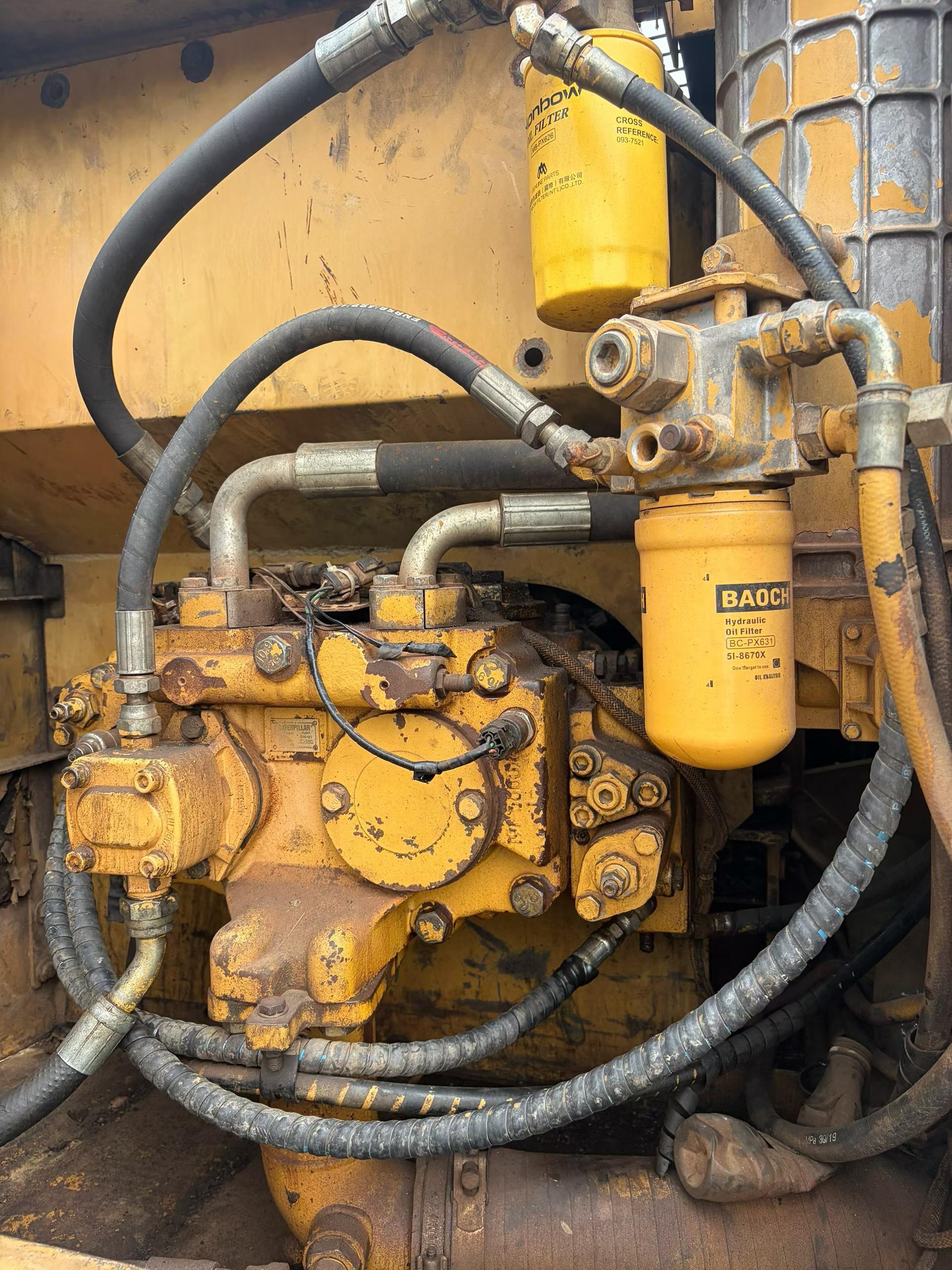 Buy Caterpillar 320C Used Excavator / 3