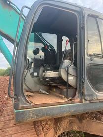 Buy Kobelco SK200-2 Used Excavator / 8 Buy Kobelco SK200-2 Used Excavator / 8