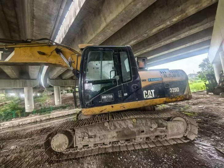 Buy Caterpillar 320D Used Excavator / 1
