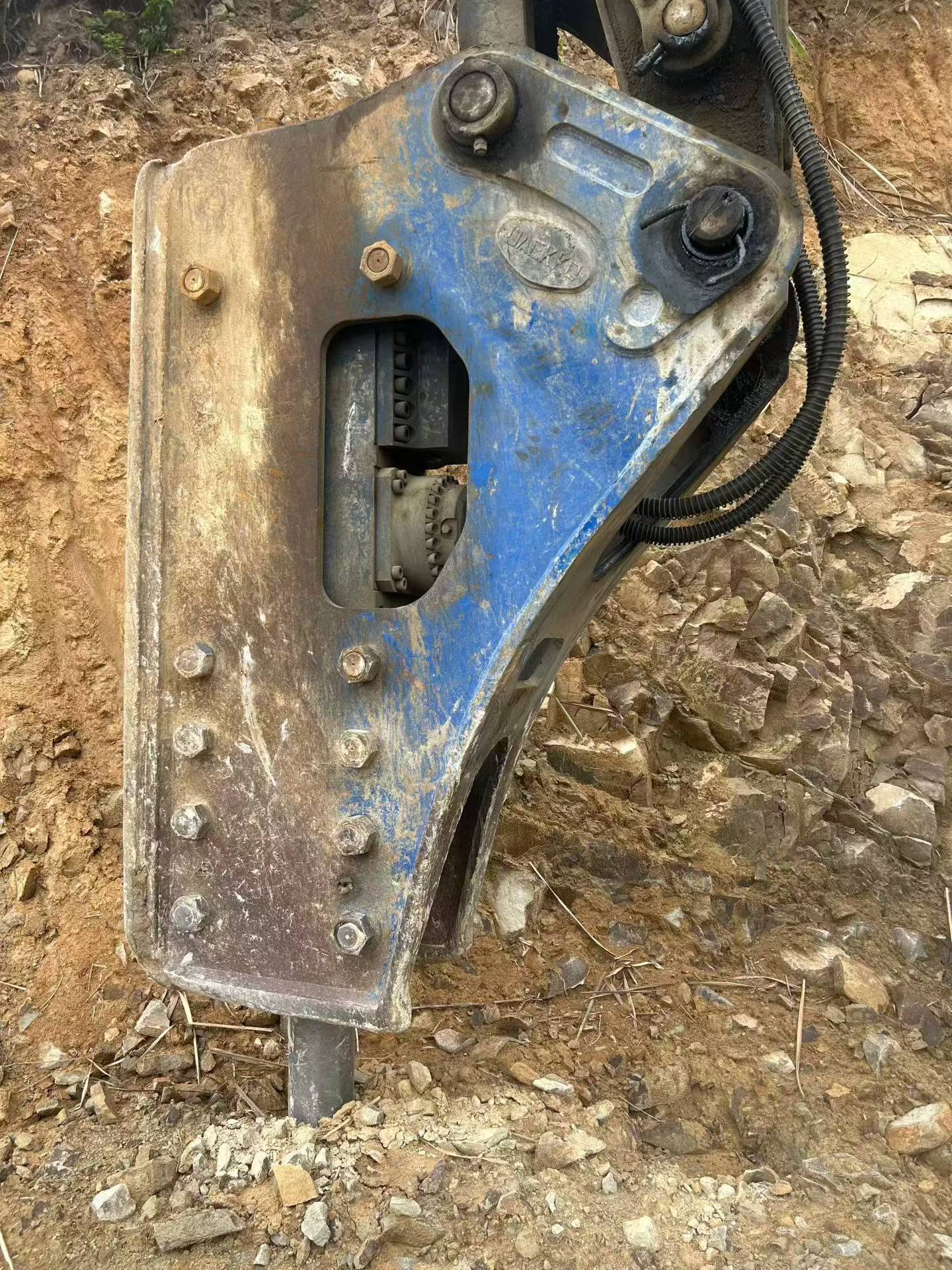 Buy Doosan DX520LC Used Excavator / 8 Buy Doosan DX520LC Used Excavator / 8