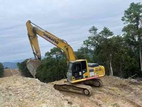 Buy Komatsu HB215LC-1 Used Excavator / 2 Buy Komatsu HB215LC-1 Used Excavator / 2