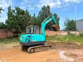 Buy Kobelco SK60 Used Excavator / 2 Buy Kobelco SK60 Used Excavator / 2
