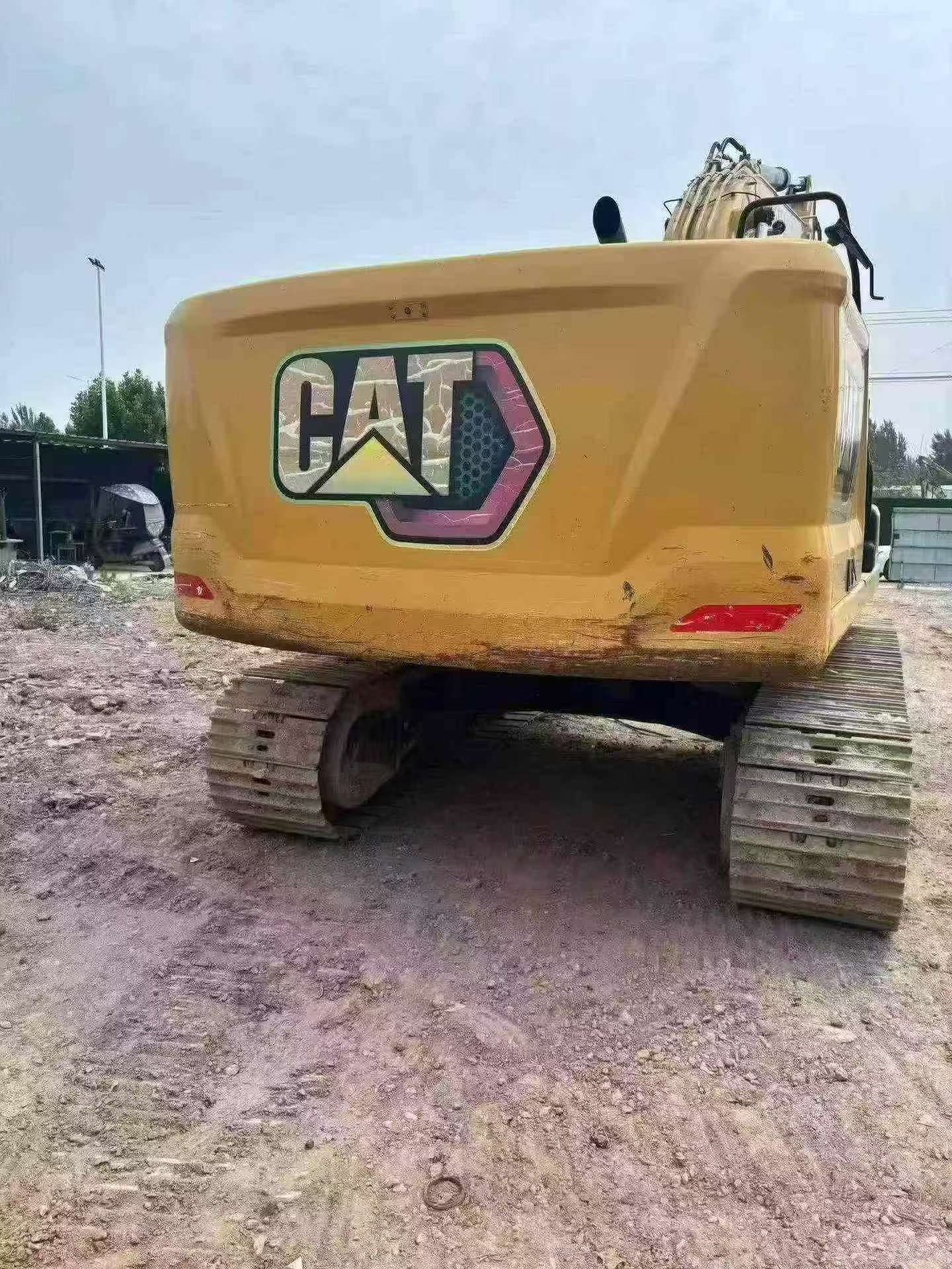 Buy Caterpillar 323 Used Excavator / 9