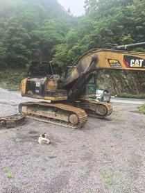 Buy Caterpillar 326DL Used Excavator / 2 Buy Caterpillar 326DL Used Excavator / 2