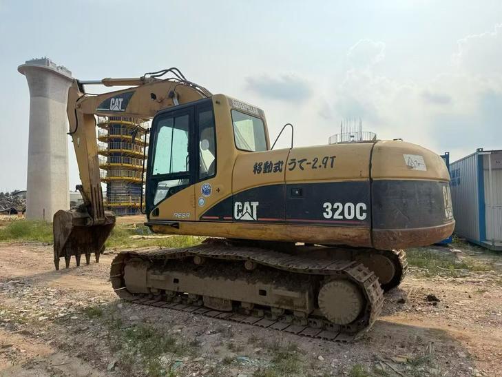 Buy Caterpillar 320C Used Excavator / 1