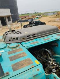 Buy Kobelco SK200-2 Used Excavator / 7 Buy Kobelco SK200-2 Used Excavator / 7