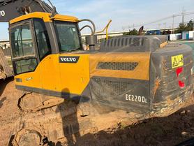 Buy Volvo EC210B Used Excavator / 3 Buy Volvo EC210B Used Excavator / 3