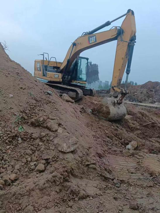 Buy Caterpillar 320A Used Excavator / 1