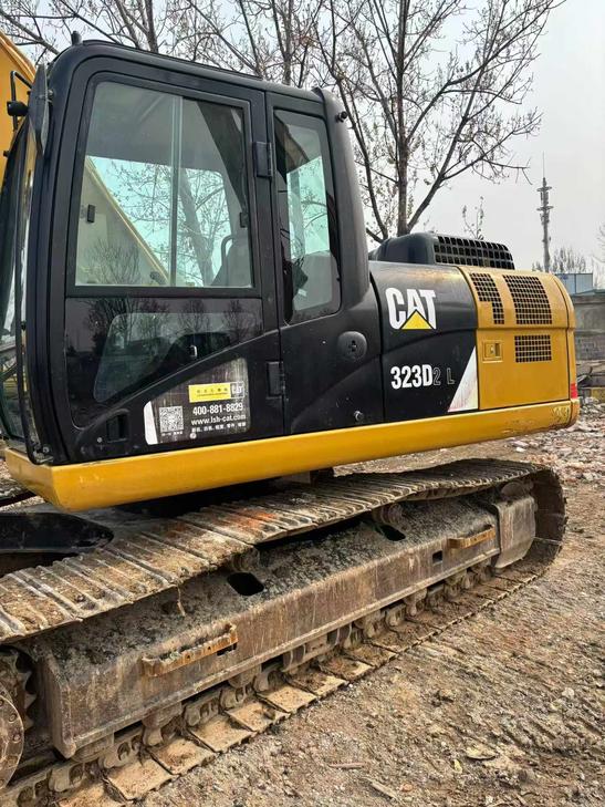 Buy Caterpillar 323D2L Used Excavator / 1