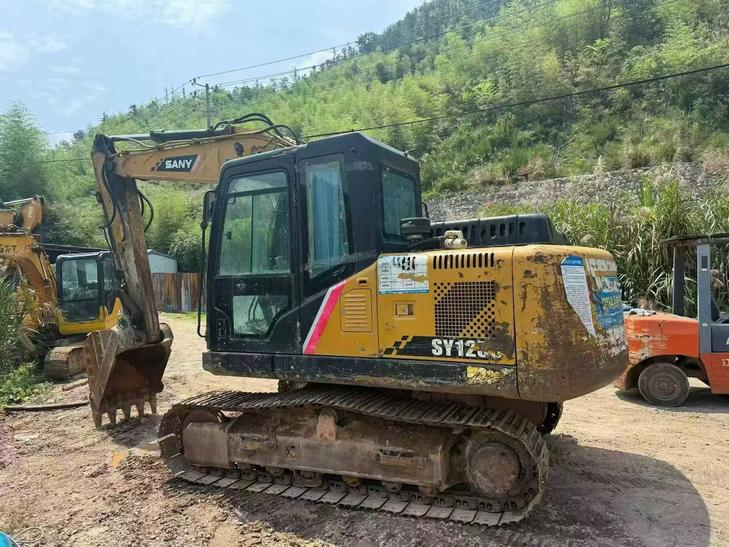 Buy Sany SY125C Used Excavator / 1