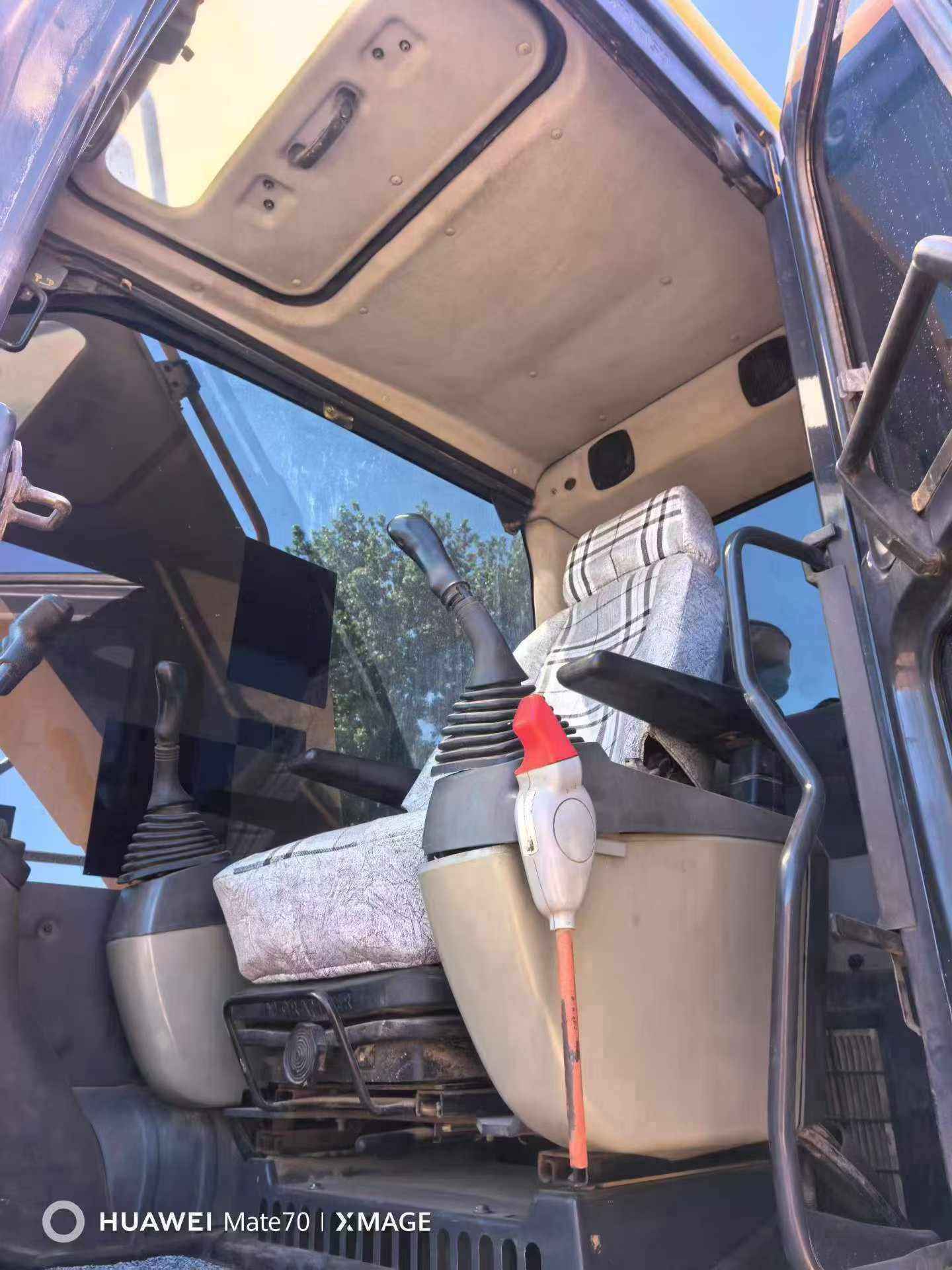 Buy Komatsu PC200 Used Excavator / 8 Buy Komatsu PC200 Used Excavator / 8