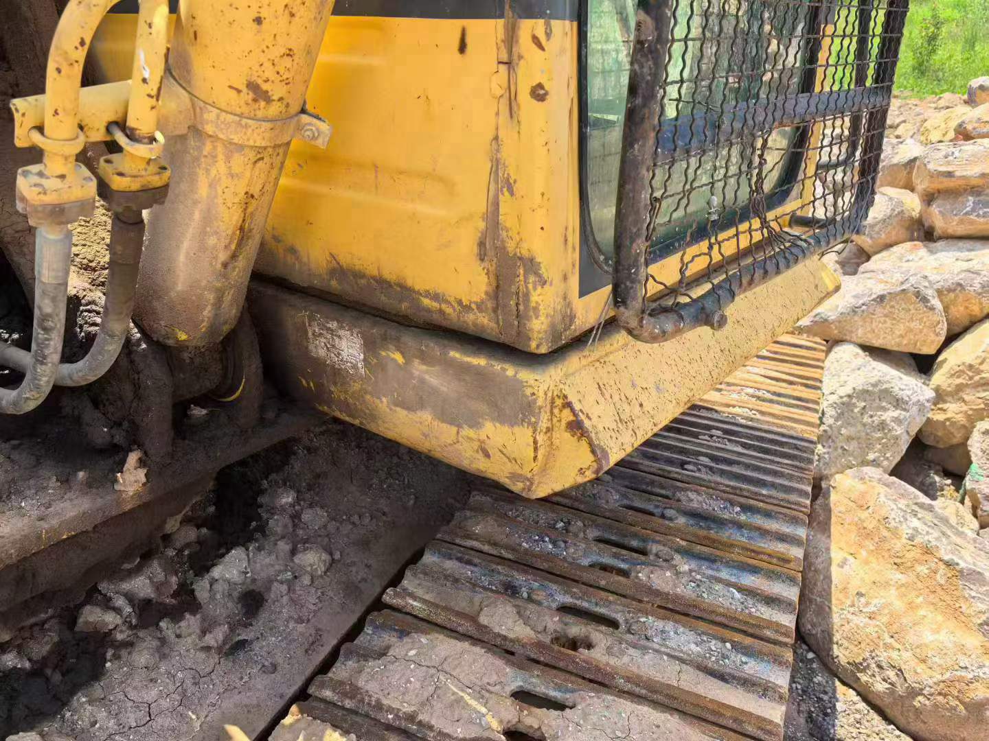 Buy Komatsu PC240-6 Used Excavator / 4