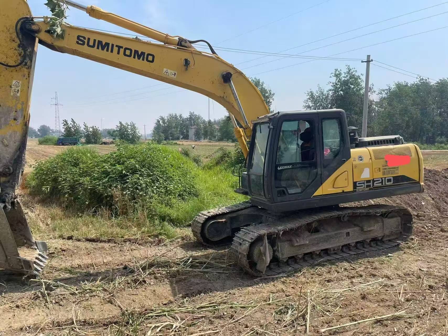 Buy Sumitomo SH210-5 Used Excavator / 1
