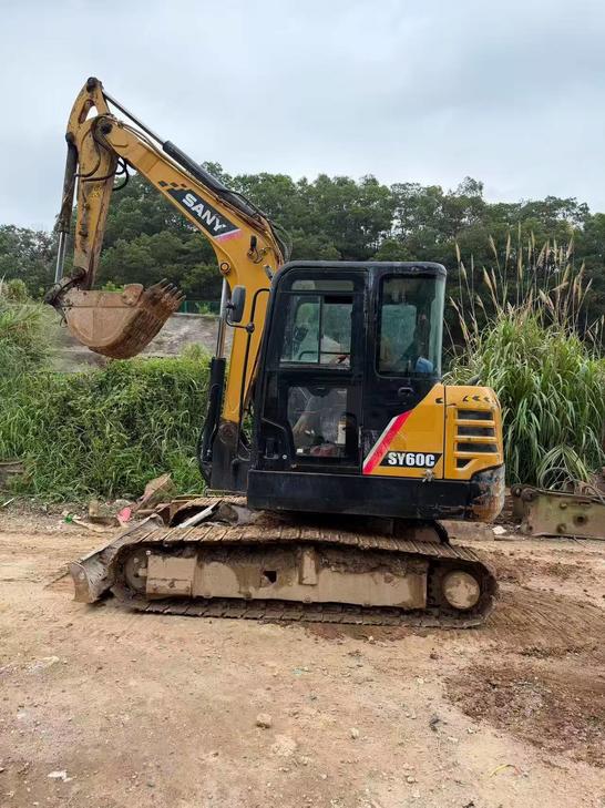 Buy Sany SY60 Used Excavator / 1