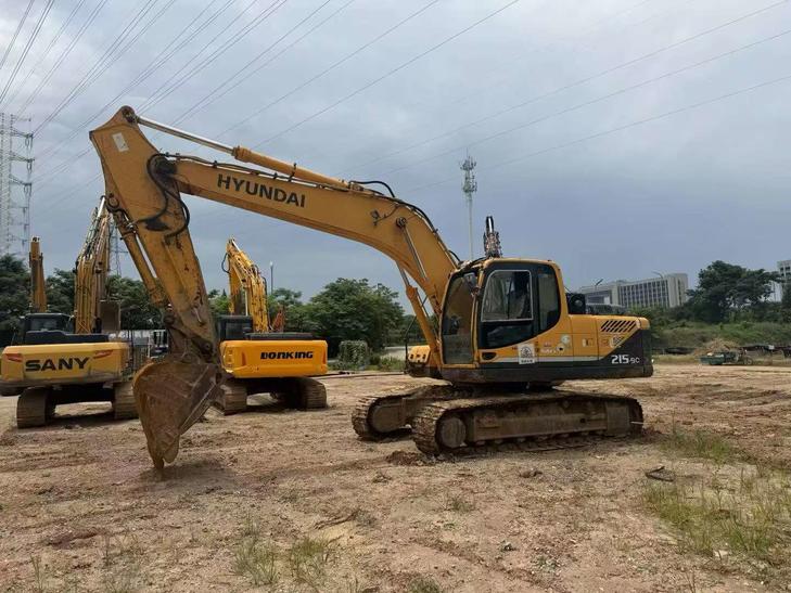 Buy Hyundai R215-9 Used Excavator / 1