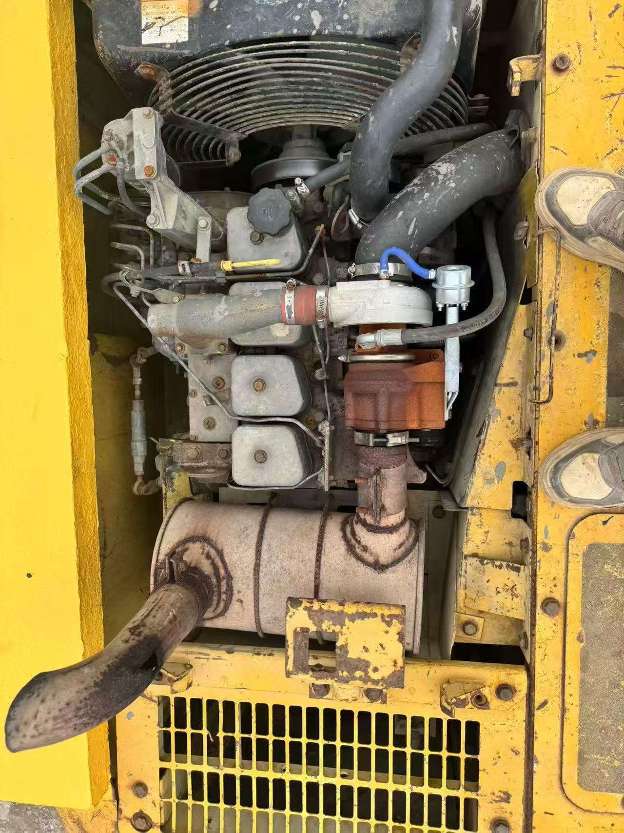 Buy Komatsu PC120-6E Used Excavator / 8