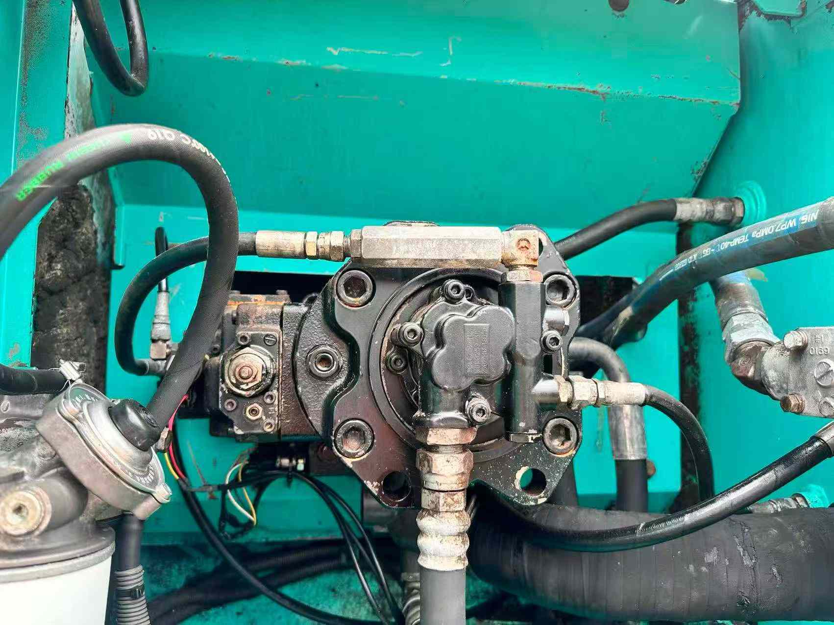 Buy Kobelco SK200-11 Used Excavator / 3