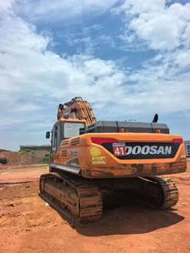 Buy Doosan DX380LC Used Excavator / 3 Buy Doosan DX380LC Used Excavator / 3