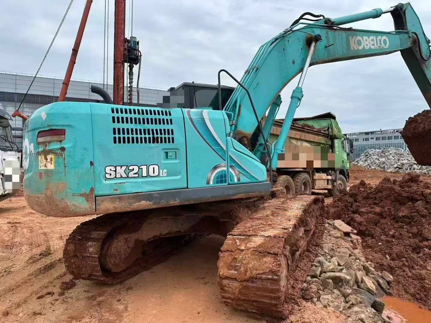 Buy Kobelco SK200-10 Used Excavator / 5