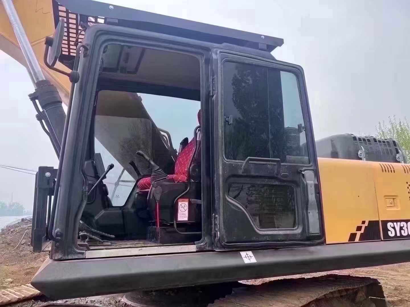 Buy Sany SY305C Used Excavator / 6 Buy Sany SY305C Used Excavator / 6