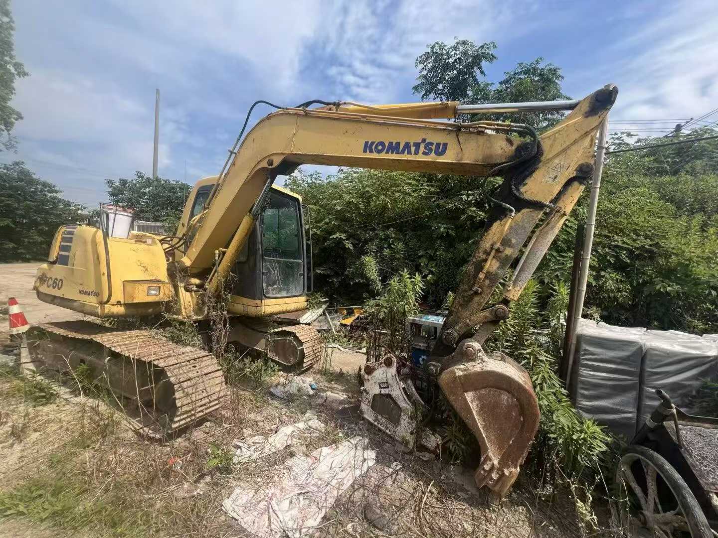 Buy Komatsu PC60 Used Excavator / 2