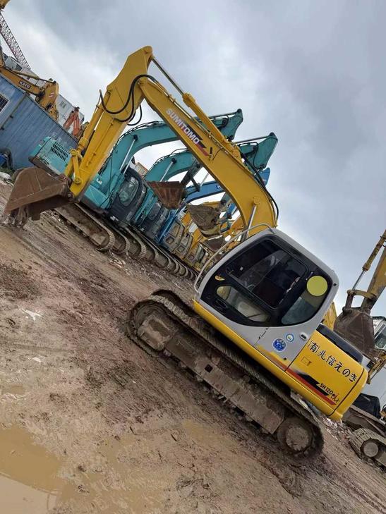 Buy Sumitomo SH120-3 Used Excavator / 1