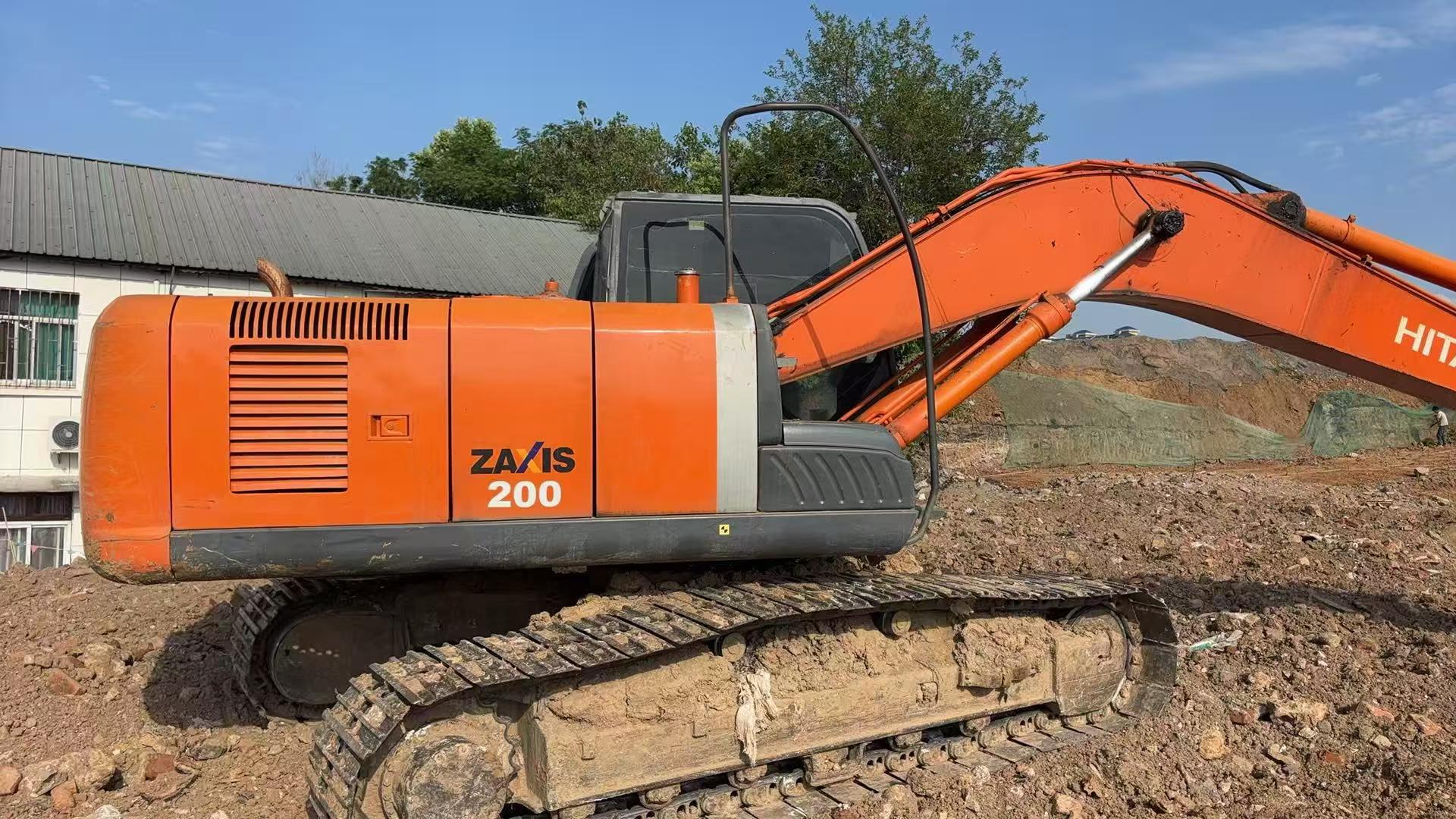 Buy Hitachi EX200 Used Excavator / 2 Buy Hitachi EX200 Used Excavator / 2