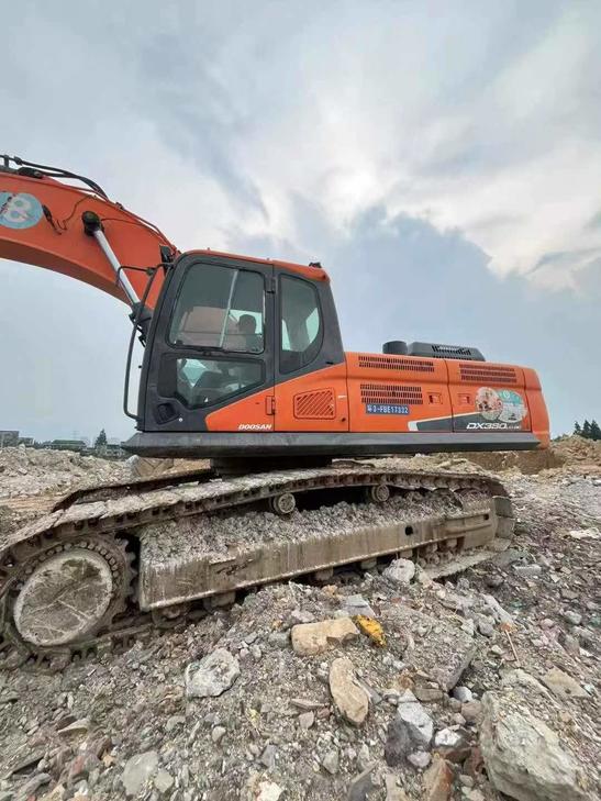 Buy Doosan DX380 Used Excavator / 1