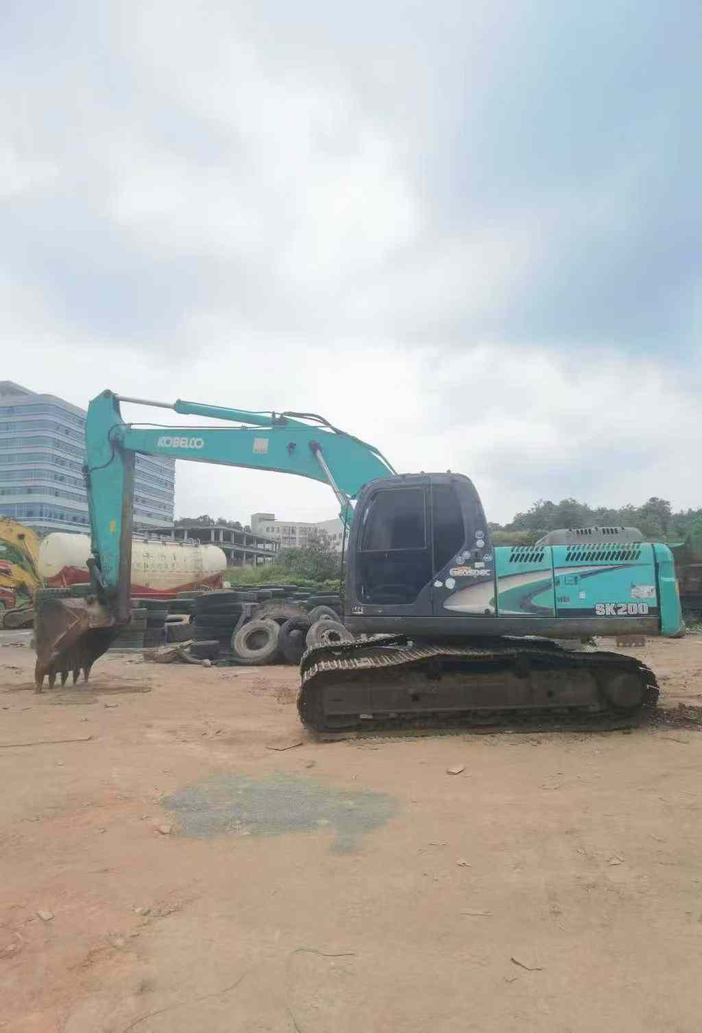 Buy Kobelco SK200-11 Used Excavator / 7
