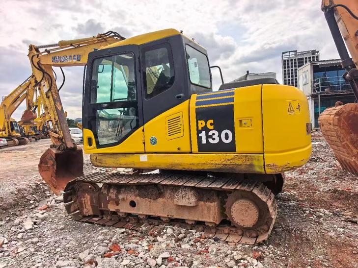 Buy Komatsu PC110-7 Used Excavator / 1