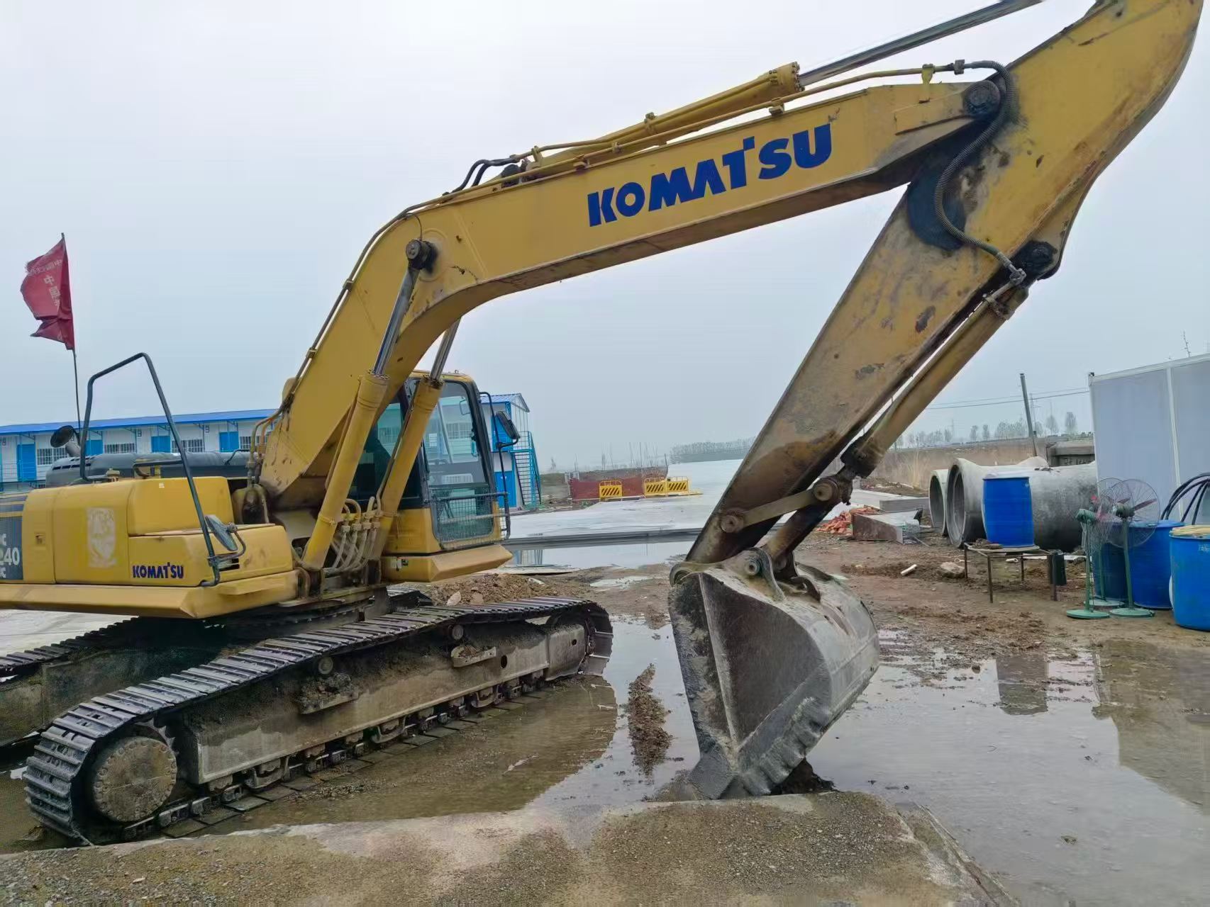 Buy Komatsu PC240-6 Used Excavator / 2