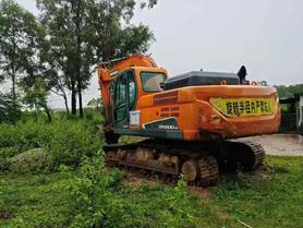 Buy Doosan DH200-3 Used Excavator / 2 Buy Doosan DH200-3 Used Excavator / 2