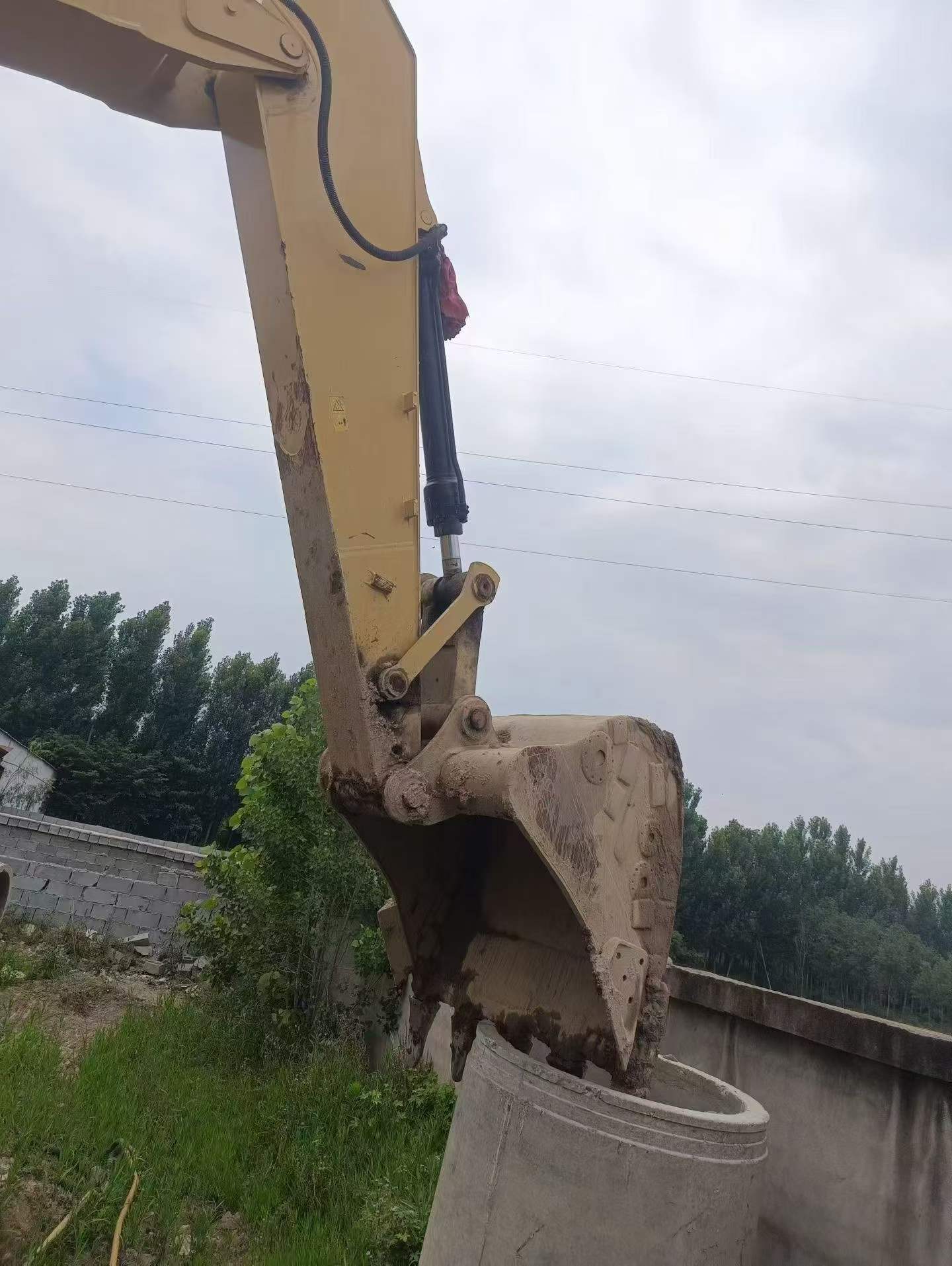 Buy Caterpillar 330B Used Excavator / 8