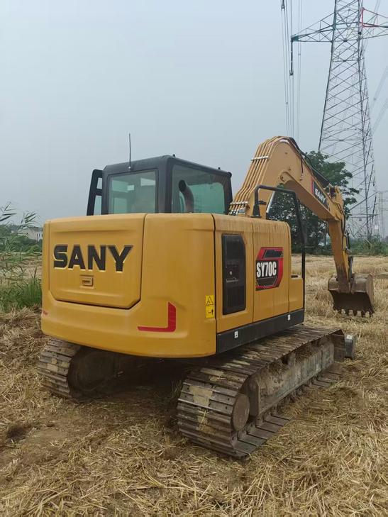 Buy Sany SY70C Used Excavator / 1